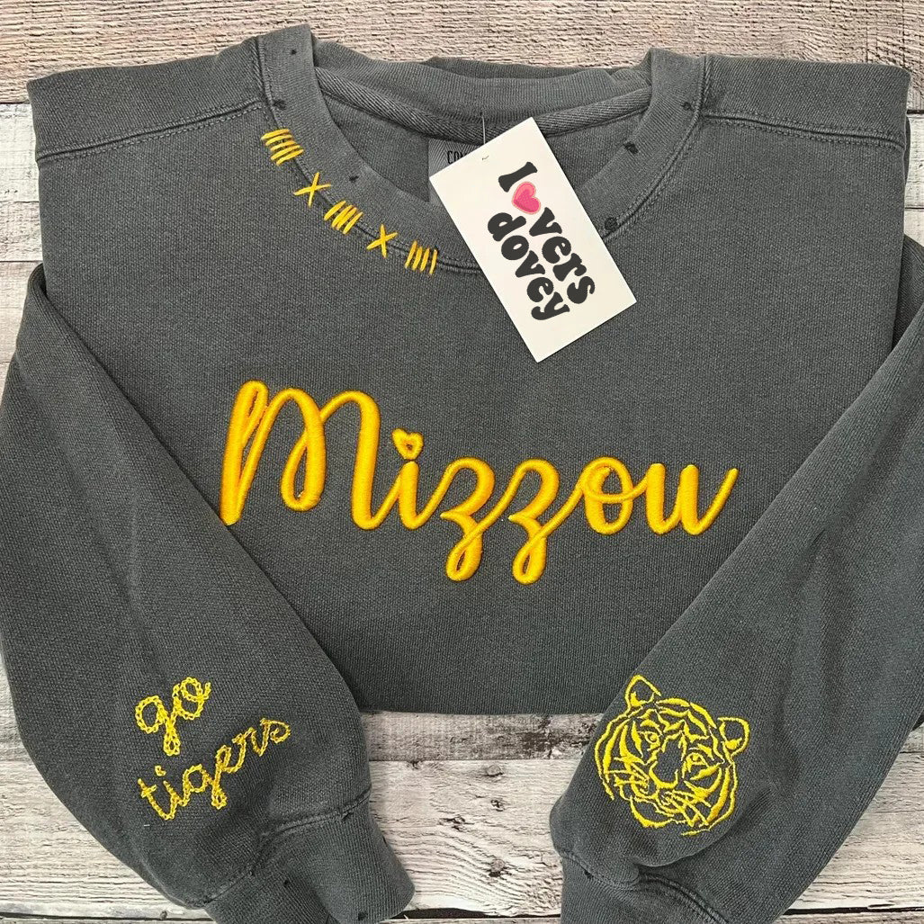 VINTAGE 3D Embroidery Unisex Hand Distressed Crew