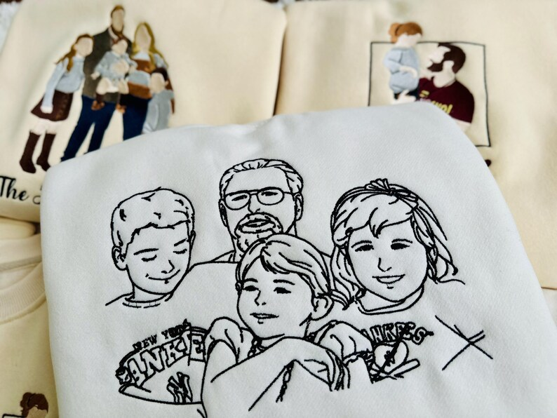 Personalized Family Photo Embroidery Sweatshirt , Gift for Mom, Mother's Day Gift