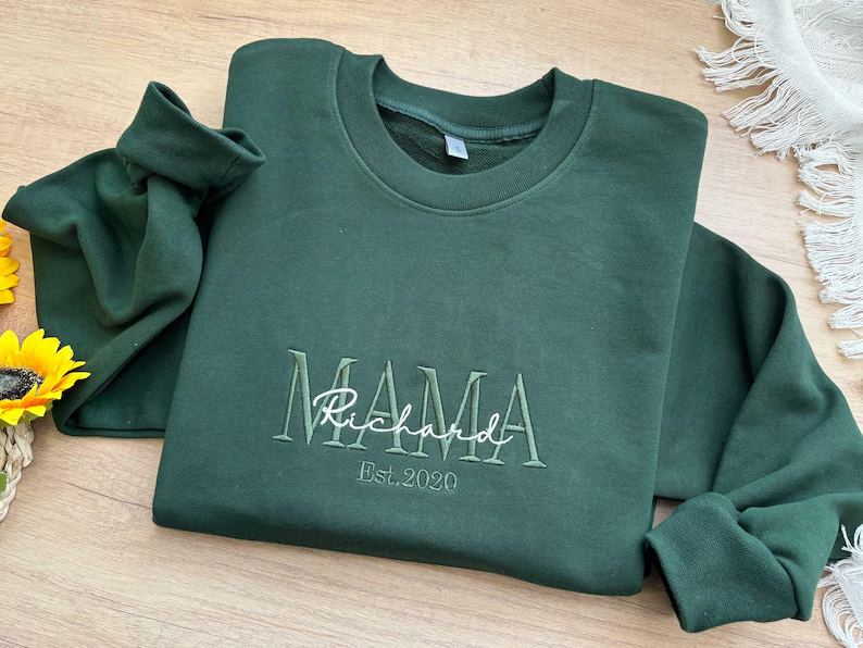 Custom Embroidered Mama Sweatshirt with Kid Name, Mama Sweatshirt, Pregnancy Announcement, Mother’s Day Gift