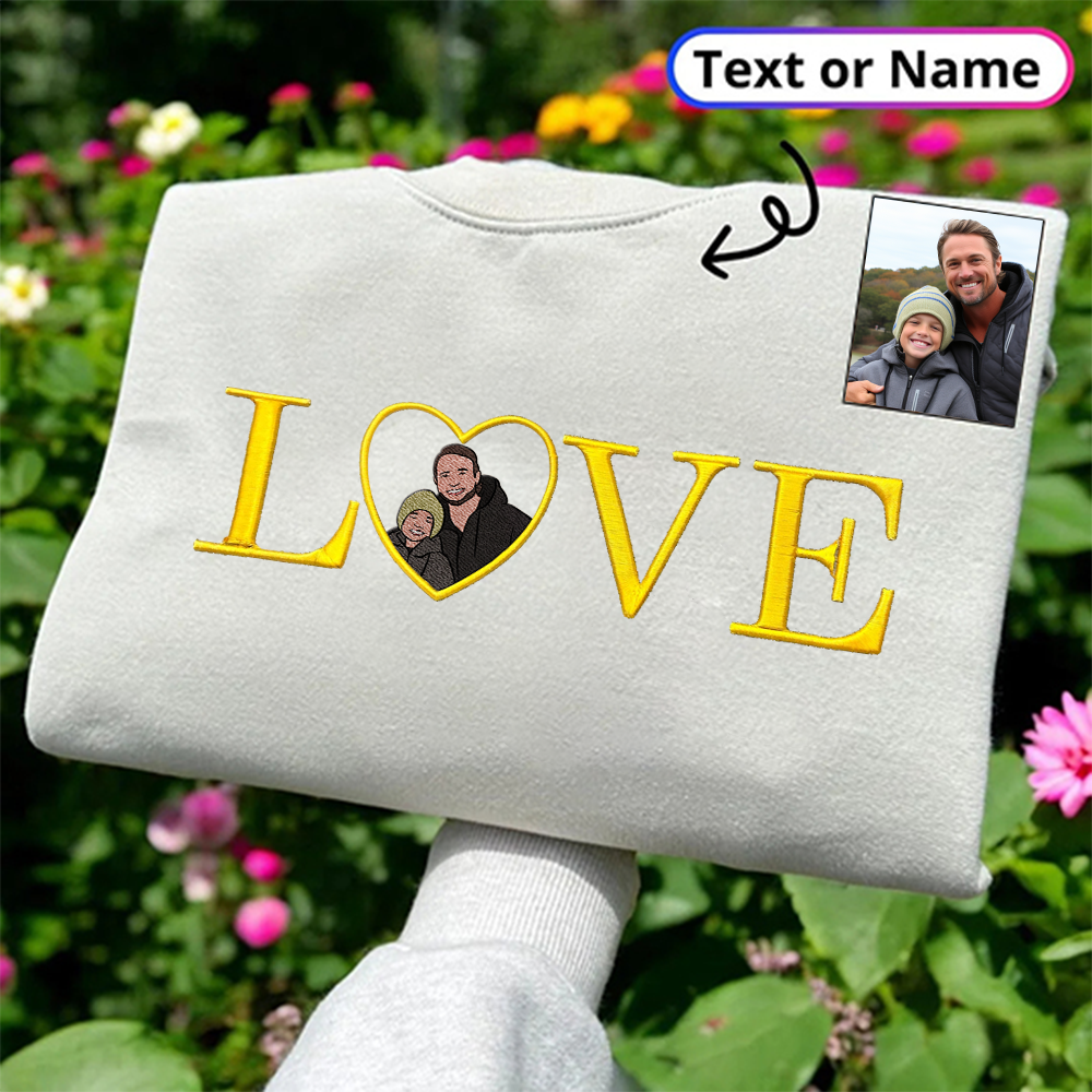Loversdovey Personalized Embroidered Photo Family LOVE Crewneck/Hoodie/T-shirt