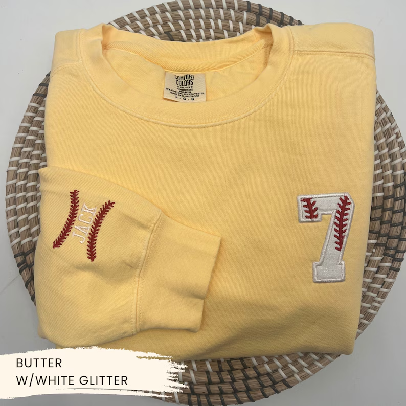 Personalized Baseball Embroidered Hoodie – Custom Number & Name for Sports Lovers