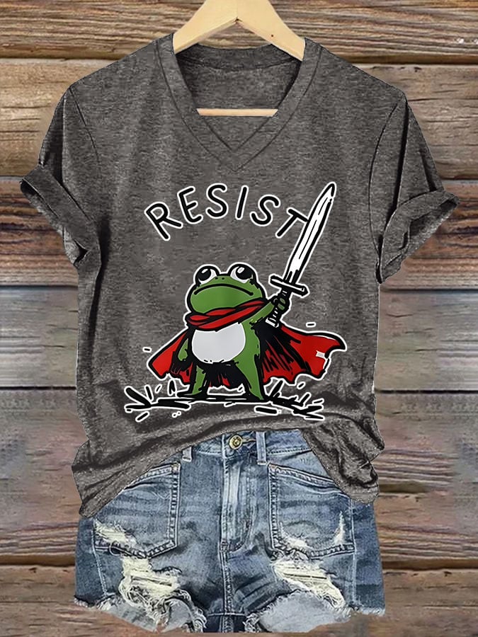 🔥Buy 3 Get 15% Off🔥Women's Resist Frog Print V Neck T-shirt