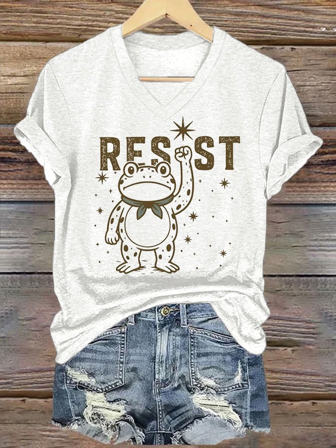 🔥Buy 3 Get 15% Off🔥Women's Retro Resist Frog Print T-Shirt