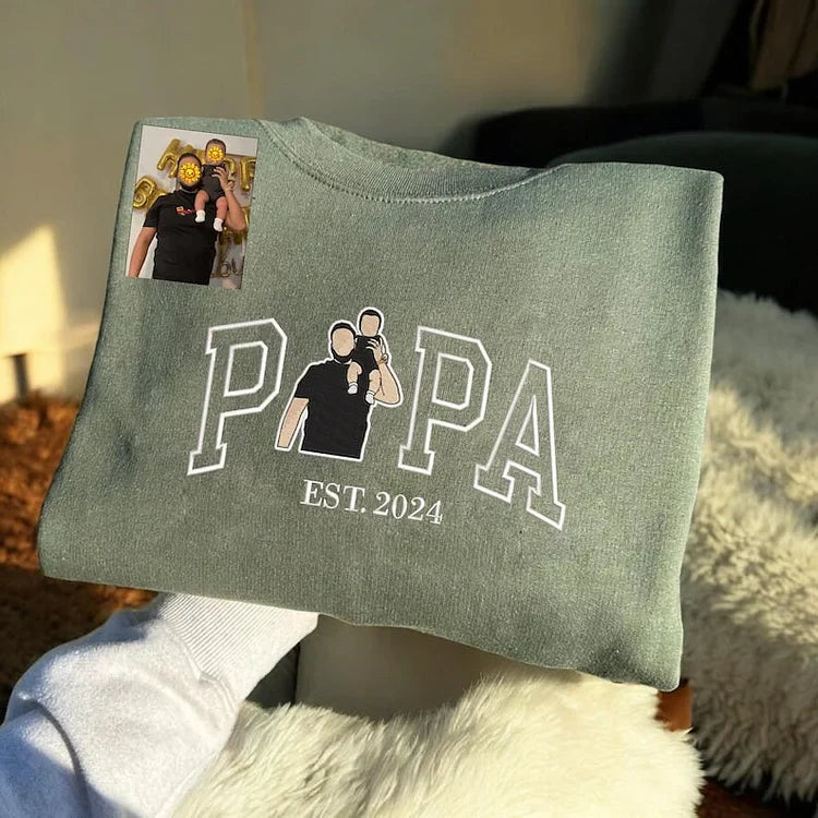Custom Embroidered Papa & Child Portrait Sweatshirt – Personalized Photo Gift for Papa