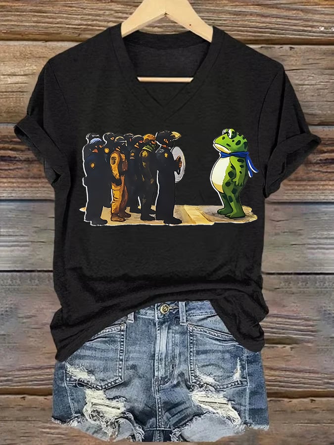 🔥Buy 3 Get 15% Off🔥V-neck Women's  Portland Frog print T-Shirt