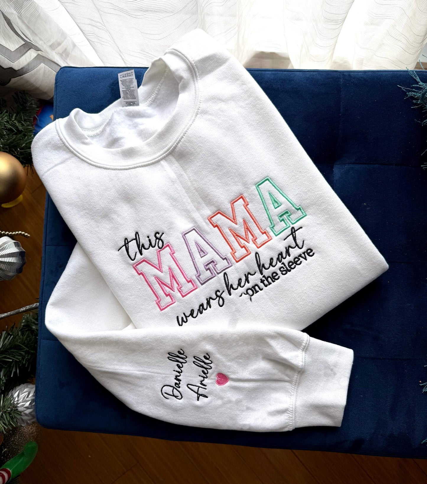 Mom Wears Her Heart on Her Sleeves Custom Embroidered T-Shirt Crew Neck Hooded Sweatshirt Gift for Mom