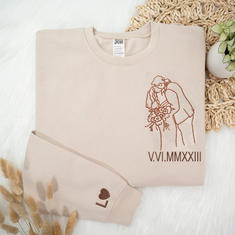 Personalized Outline Embroidered Portrait from Photo-Matching Couple Hoodie