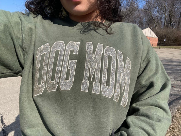 Personalized Embroidered Dog Mom Glitter Vinly Sweatshirt Hoodie Mother's Day Gift for Pet Lovers