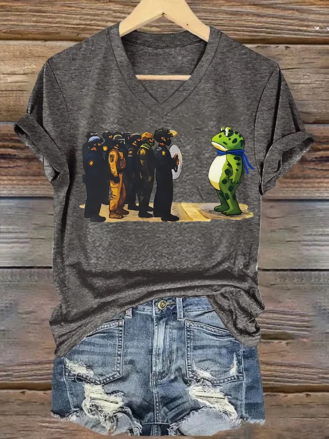 🔥Buy 3 Get 15% Off🔥V-neck Women's  Portland Frog print T-Shirt