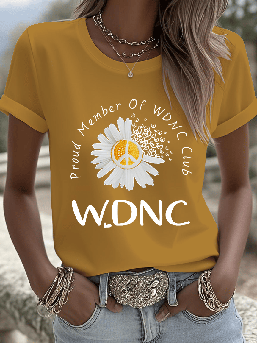 🔥Buy 3 Get 15% Off🔥Women's WDNC Menopause and Perimenopause Print T-Shirt