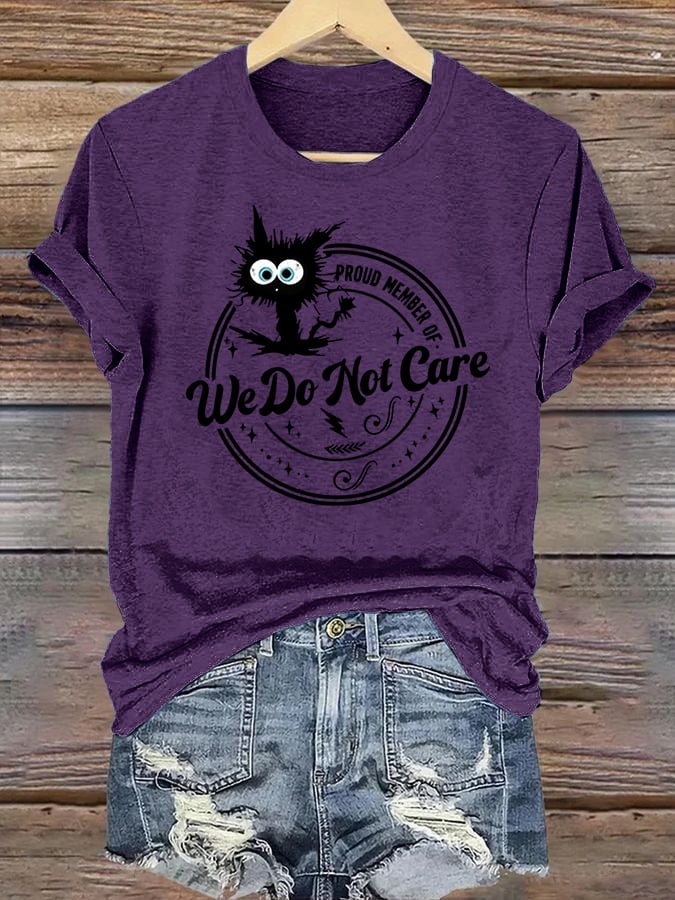 Retro Funny Proud Member Of  Club We Do Not Care Menopause Perimenopause Print T-Shirt