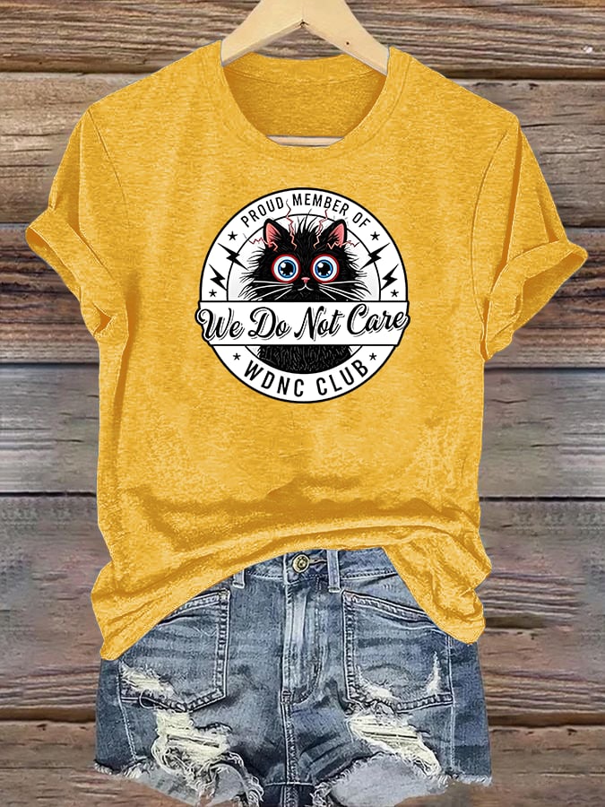 Women's  Retro Funny Proud Member Of Club We Do Not Care Menopause Perimenopause Print  T-Shirts