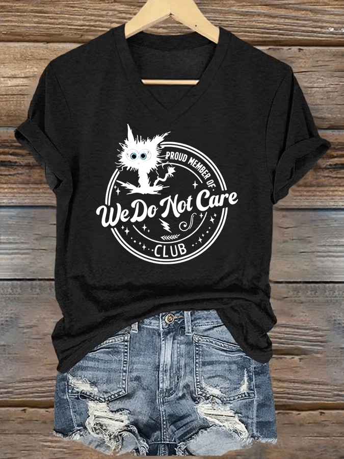 V-Neck Retro Funny Proud Member Of  Club We Do Not Care Menopause Perimenopause Print T-Shirt