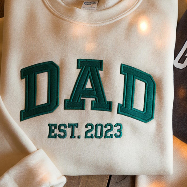 Personalized Embroidery Shirt, Custom DAD/GRANDPA Sweatshirt With Grandkids Names On Sleeve