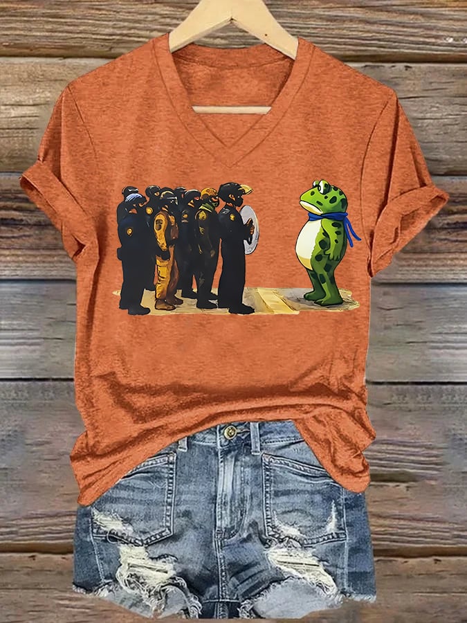 🔥Buy 3 Get 15% Off🔥V-neck Women's  Portland Frog print T-Shirt