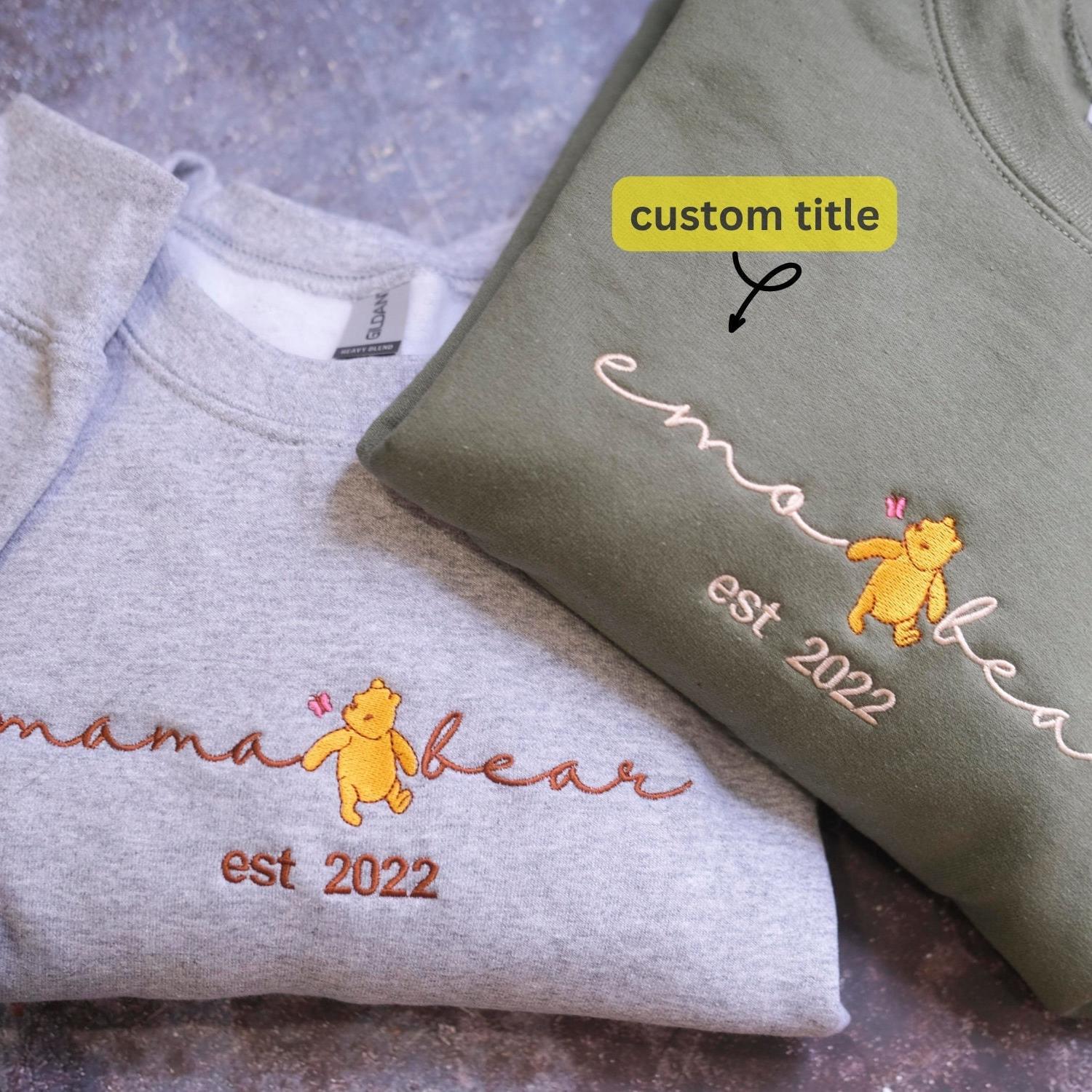 Custom Mama Papa Est EMBROIDERED Winnie the Pooh, Custom Embroidered Pregnancy Announcement, Dad and Mom Sweatshirts