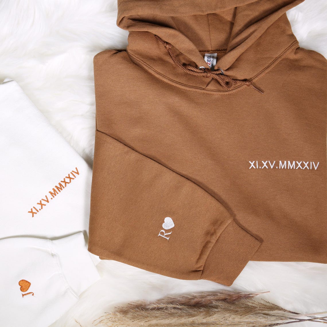 👩‍❤️‍👨Custom Roman Numeral Date Couple's Sweatshirt