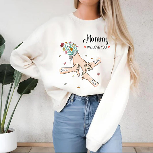 Hand-in-Hand Custom Sweatshirt with Kids' Names – The Perfect Gift for Mom