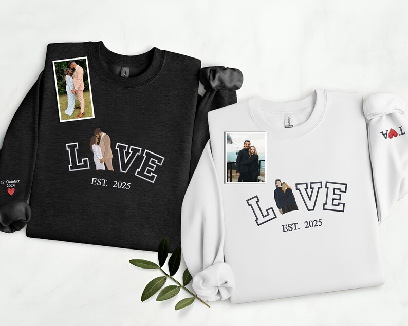 Loversdovey Personalized Embroidered Photo Couple LOVE Est Year Crewneck/Hoodie/T-shirt
