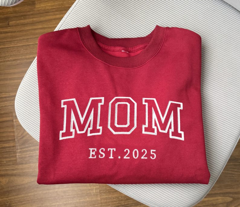 Custom Embroidered Sweatshirt With Your Child's Name And Heart On The Sleeve As A Mother’s/Father's Day Gift