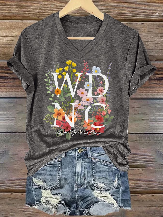 🔥Buy 3 Get 15% Off🔥V-Neck Retro Funny WDNC Menopause Perimenopause Print T-Shirt
