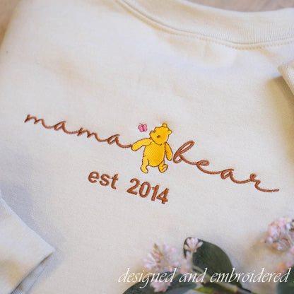 Custom Mama Papa Est EMBROIDERED Winnie the Pooh, Custom Embroidered Pregnancy Announcement, Dad and Mom Sweatshirts
