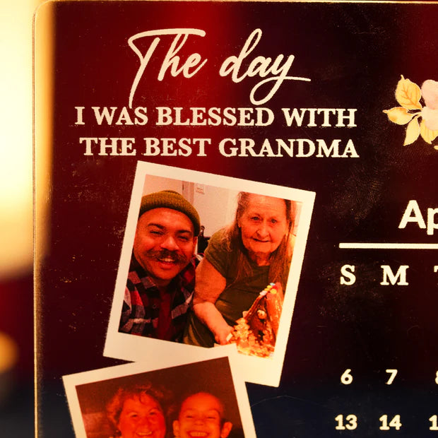 Custom LED Light Frame with Family Photos, Calendar & Names - A Gift That Keeps Giving