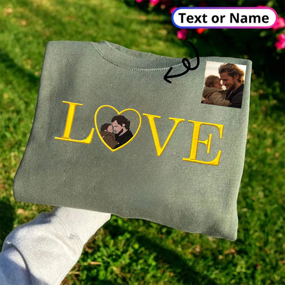 Loversdovey Personalized Embroidered Photo Family LOVE Crewneck/Hoodie/T-shirt