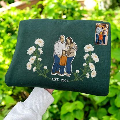 Mama Sweatshirt with Photo, Custom Embroidered Hoodie Mama and Kids Portrait