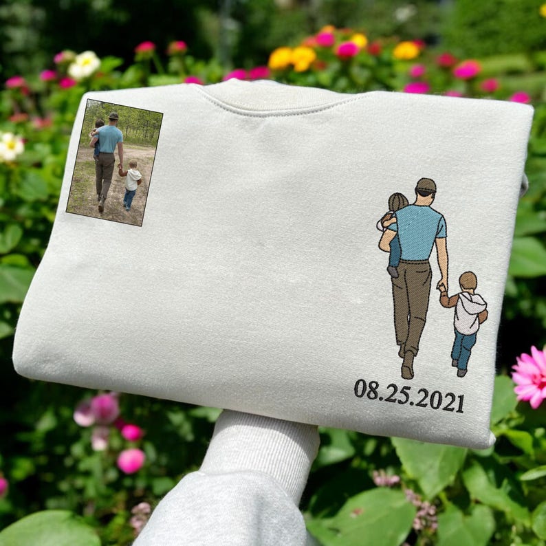 Personalized Photo Portrait Sweatshirt for Dad, Papa, and Your Beloved Ones